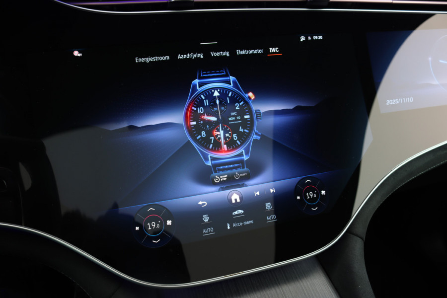 Mercedes-Benz EQE SUV AMG 53 4MATIC+ 91 kWh | MBUX Hyperscreen | Airmatic | Achterasbesturing | Distronic+ | Memory | Stoelventilatie | Burmester | Digital Light | Trekhaak | HUD | Warmtepomp |