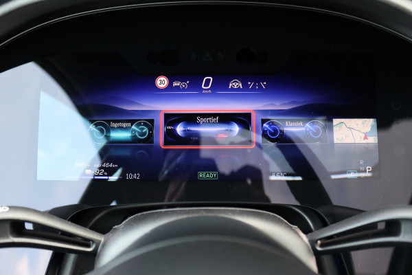 Mercedes-Benz EQE SUV 350+ Premium AMG Line 96 kWh | Hyperscreen | Airmatic | Distronic+ | Trekhaak | Burmester | 22kW | Digital Light | Augmented Reality | Leder | Keyless Go | Surround Camera |