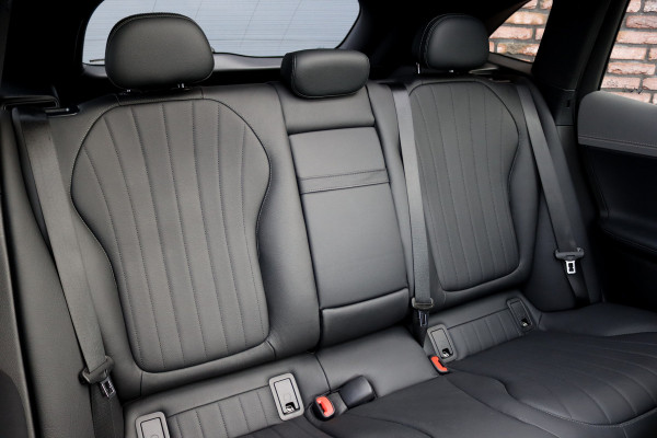 Mercedes-Benz EQE SUV 350+ Premium AMG Line 96 kWh | Hyperscreen | Airmatic | Distronic+ | Trekhaak | Burmester | 22kW | Digital Light | Augmented Reality | Leder | Keyless Go | Surround Camera |