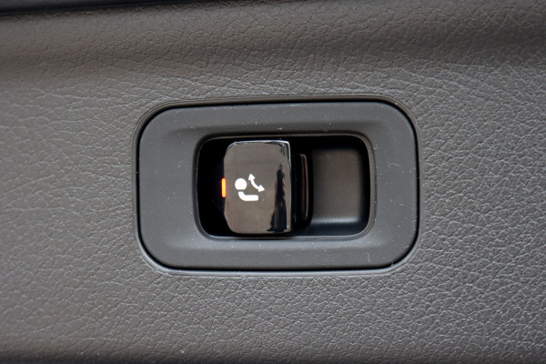 Mercedes-Benz EQE SUV 350+ Premium AMG Line 96 kWh | Hyperscreen | Airmatic | Distronic+ | Trekhaak | Burmester | 22kW | Digital Light | Augmented Reality | Leder | Keyless Go | Surround Camera |