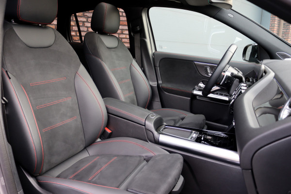 Mercedes-Benz GLA 250 e Premium+ AMG Line | Facelift | Distronic | Panoramadak | Burmester | Trekhaak | HUD | Memory | Verwarmd Stuurwiel | Surround Camera |