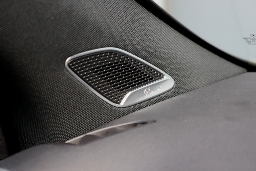 Mercedes-Benz GLA 250 e Premium+ AMG Line | Facelift | Distronic | Panoramadak | Burmester | Trekhaak | HUD | Memory | Verwarmd Stuurwiel | Surround Camera |