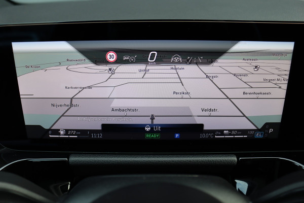 Mercedes-Benz GLA 250 e Premium+ AMG Line | Facelift | Distronic | Panoramadak | Burmester | Trekhaak | HUD | Memory | Verwarmd Stuurwiel | Surround Camera |