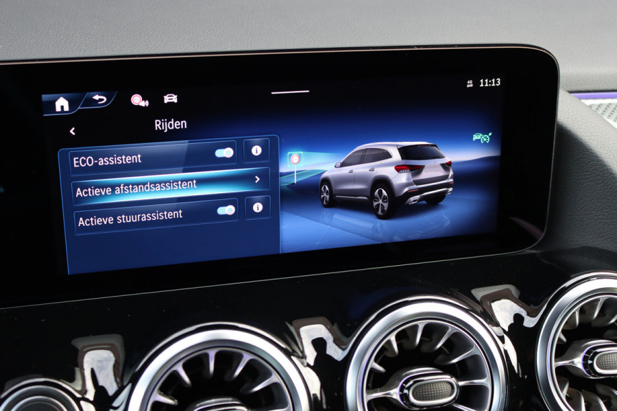 Mercedes-Benz GLA 250 e Premium+ AMG Line | Facelift | Distronic | Panoramadak | Burmester | Trekhaak | HUD | Memory | Verwarmd Stuurwiel | Surround Camera |