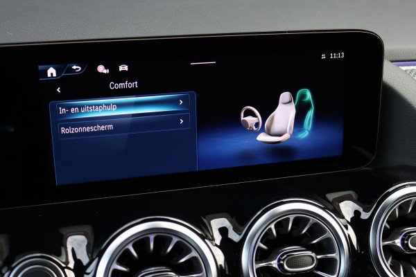 Mercedes-Benz GLA 250 e Premium+ AMG Line | Facelift | Distronic | Panoramadak | Burmester | Trekhaak | HUD | Memory | Verwarmd Stuurwiel | Surround Camera |