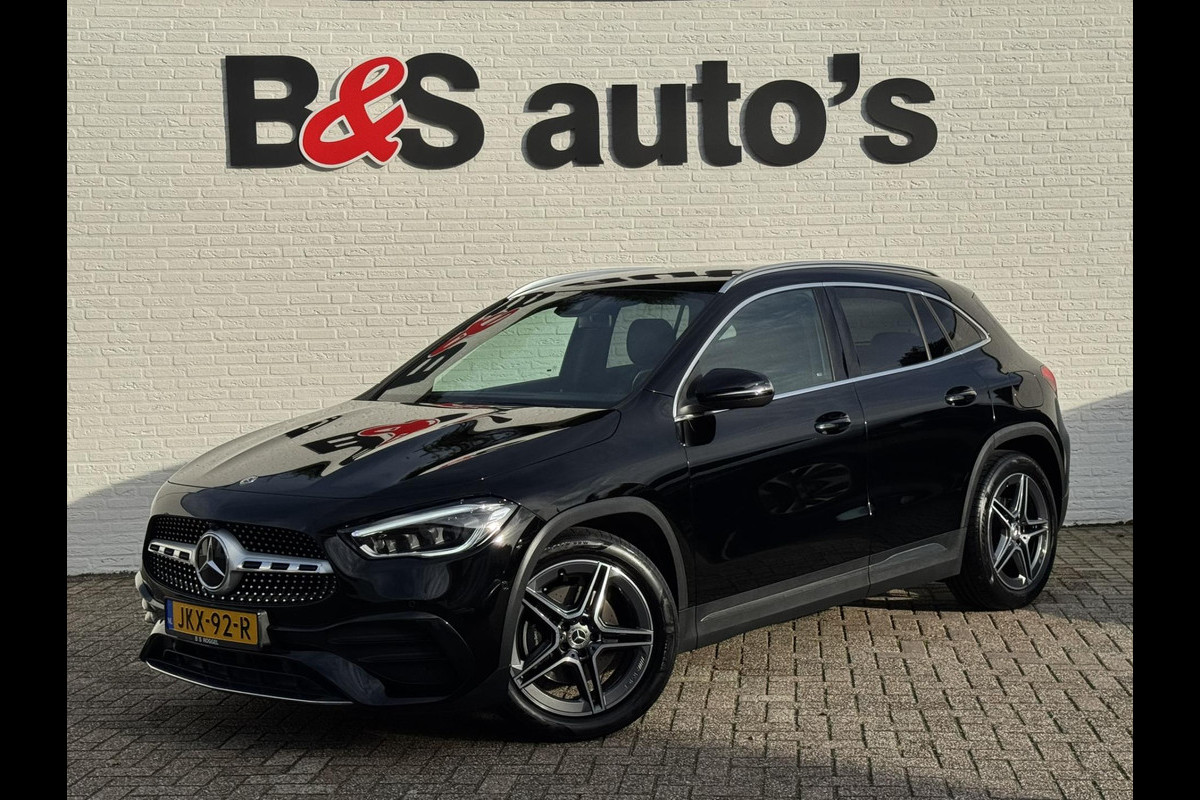 Mercedes-Benz GLA 200 AMG Sfeerverlichting Trekhaak Cruise Climate Navigatie Bluetooth Stoelverwarming