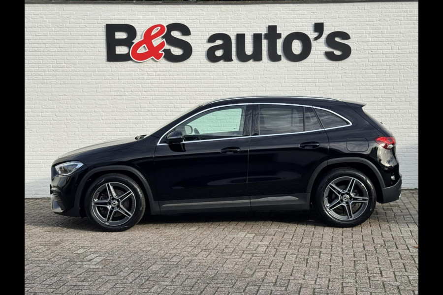 Mercedes-Benz GLA 200 AMG Sfeerverlichting Trekhaak Cruise Climate Navigatie Bluetooth Stoelverwarming