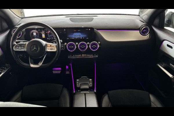 Mercedes-Benz GLA 200 AMG Sfeerverlichting Trekhaak Cruise Climate Navigatie Bluetooth Stoelverwarming