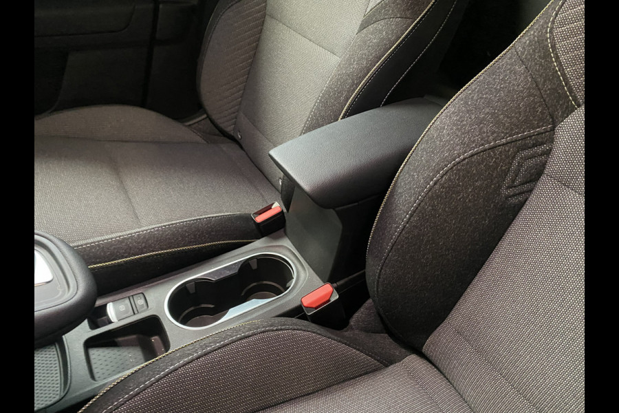 Renault Captur 1.3 mild hybrid 160 techno AUTOMAAT uit 2025 Rijklaar + Fabrieksgarantie Henk Jongen Auto's in Helmond,  al 50 jaar service zoals 't hoort!