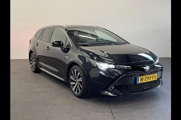 Toyota Corolla Touring Sports 1.8 Hybrid Dynamic Airco ECC Carplay Navi 17" LM Velgen Adaptive Cruise Control Stoelverwarming PDC VA+ Camera