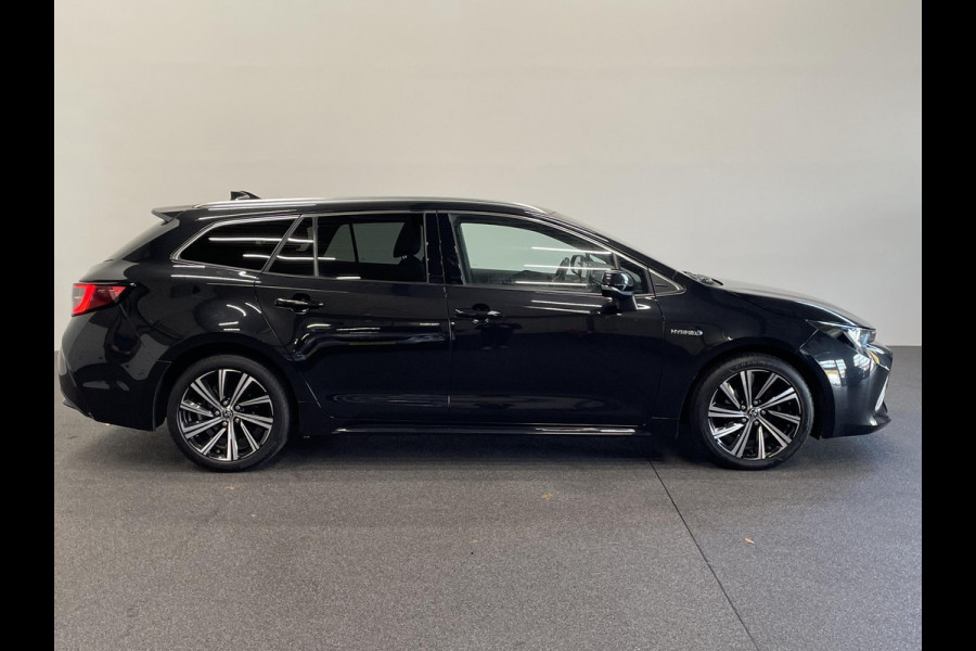 Toyota Corolla Touring Sports 1.8 Hybrid Dynamic Airco ECC Carplay Navi 17" LM Velgen Adaptive Cruise Control Stoelverwarming PDC VA+ Camera