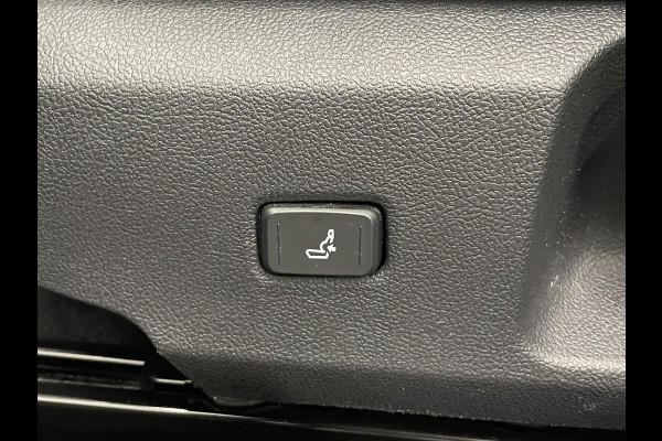 Toyota Corolla Touring Sports 1.8 Hybrid Dynamic Airco ECC Carplay Navi 17" LM Velgen Adaptive Cruise Control Stoelverwarming PDC VA+ Camera