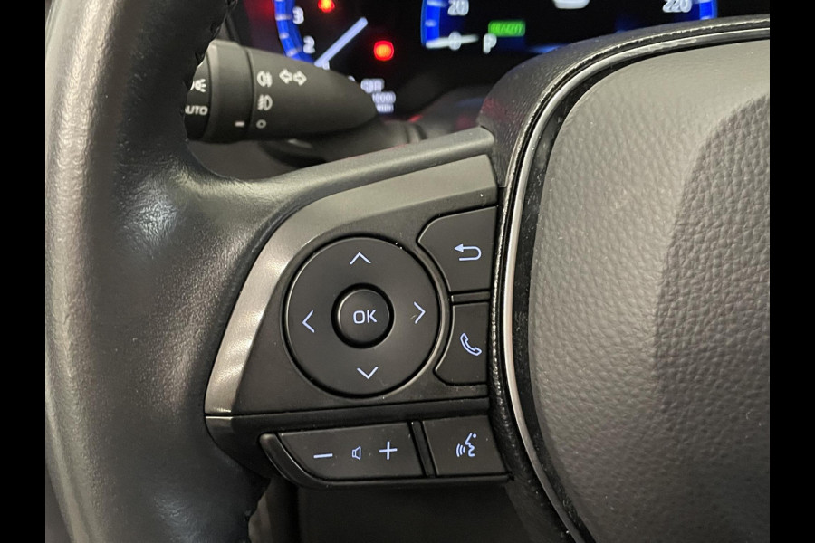 Toyota Corolla Touring Sports 1.8 Hybrid Dynamic Airco ECC Carplay Navi 17" LM Velgen Adaptive Cruise Control Stoelverwarming PDC VA+ Camera
