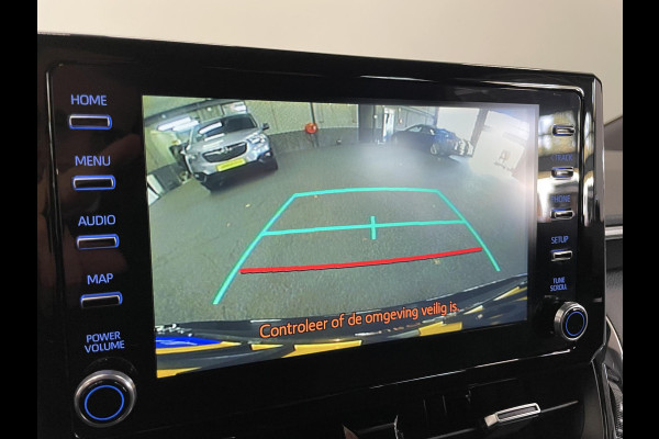 Toyota Corolla Touring Sports 1.8 Hybrid Dynamic Airco ECC Carplay Navi 17" LM Velgen Adaptive Cruise Control Stoelverwarming PDC VA+ Camera