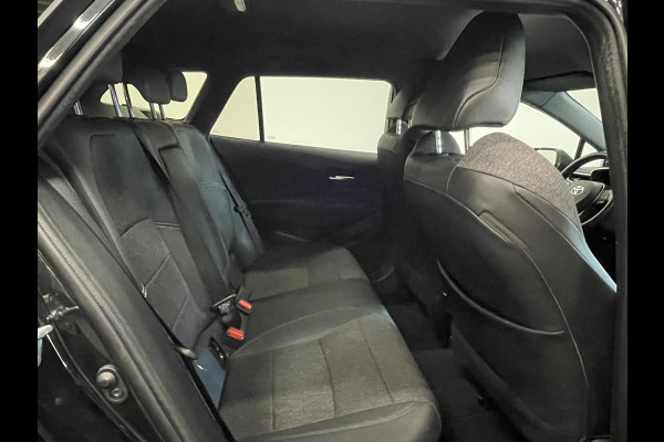 Toyota Corolla Touring Sports 1.8 Hybrid Dynamic Airco ECC Carplay Navi 17" LM Velgen Adaptive Cruise Control Stoelverwarming PDC VA+ Camera