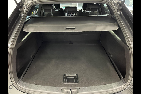 Toyota Corolla Touring Sports 1.8 Hybrid Dynamic Airco ECC Carplay Navi 17" LM Velgen Adaptive Cruise Control Stoelverwarming PDC VA+ Camera