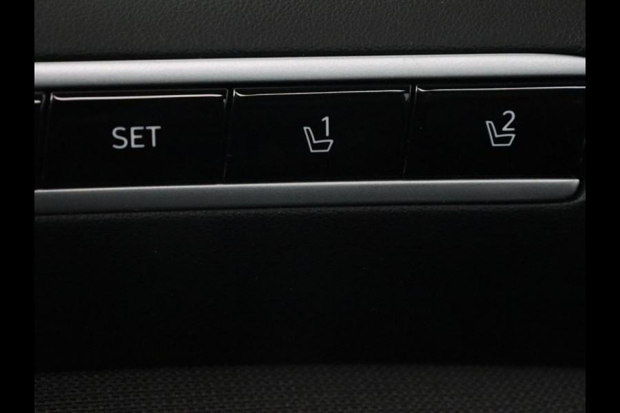 Hyundai Tucson 1.6 T-GDI HEV Premium Sky | Panoramadak | Trekhaak | Stoelventilatie | 360 Camera | Leder | Adaptive cruise | Achterbankverwarming | Carplay | Keyless | Navigatie | 19'' | File Assistent