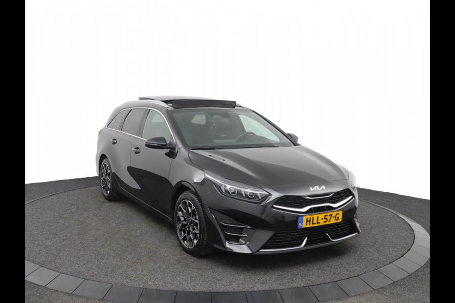 Kia Ceed Sportswagon 1.5 T-GDi GT-Line Automaat - Kantel/schuifdak - Navigatie - Adaptive Cruisecontrol - Achteruitrijcamera - Parkeersensoren - - Fabrieksgarantie tot 04-2032 of 150.000 km