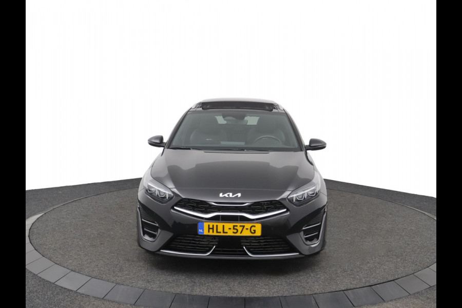 Kia Ceed Sportswagon 1.5 T-GDi GT-Line Automaat - Kantel/schuifdak - Navigatie - Adaptive Cruisecontrol - Achteruitrijcamera - Parkeersensoren - - Fabrieksgarantie tot 04-2032 of 150.000 km