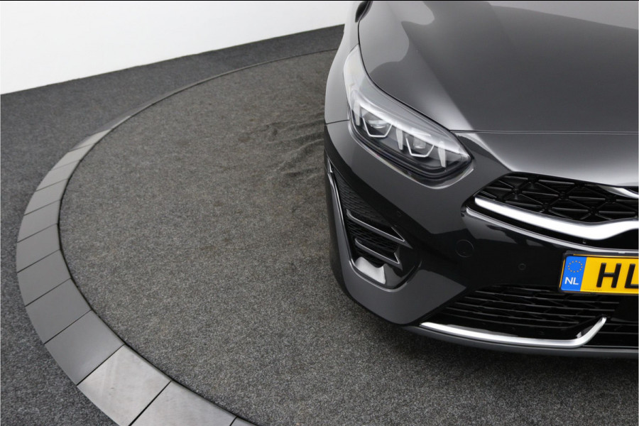 Kia Ceed Sportswagon 1.5 T-GDi GT-Line Automaat - Kantel/schuifdak - Navigatie - Adaptive Cruisecontrol - Achteruitrijcamera - Parkeersensoren - - Fabrieksgarantie tot 04-2032 of 150.000 km