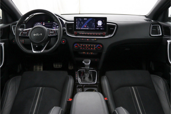 Kia Ceed Sportswagon 1.5 T-GDi GT-Line Automaat - Kantel/schuifdak - Navigatie - Adaptive Cruisecontrol - Achteruitrijcamera - Parkeersensoren - - Fabrieksgarantie tot 04-2032 of 150.000 km