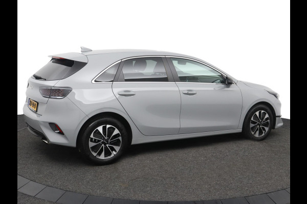 Kia Ceed 1.0 T-GDi MHEV Design Edition Automaat - Digital Dashboard - Stoel-/stuurverwarming - Apple CarPlay/Android Auto - Navigatie - Fabrieksgarantie tot 04-2032