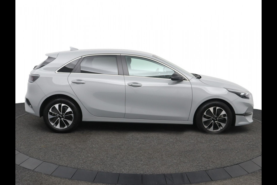 Kia Ceed 1.0 T-GDi MHEV Design Edition Automaat - Digital Dashboard - Stoel-/stuurverwarming - Apple CarPlay/Android Auto - Navigatie - Fabrieksgarantie tot 04-2032