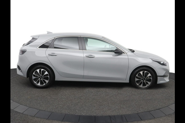 Kia Ceed 1.0 T-GDi MHEV Design Edition Automaat - Digital Dashboard - Stoel-/stuurverwarming - Apple CarPlay/Android Auto - Navigatie - Fabrieksgarantie tot 04-2032
