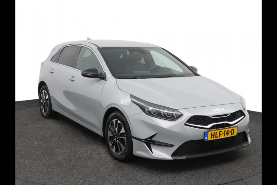 Kia Ceed 1.0 T-GDi MHEV Design Edition Automaat - Digital Dashboard - Stoel-/stuurverwarming - Apple CarPlay/Android Auto - Navigatie - Fabrieksgarantie tot 04-2032