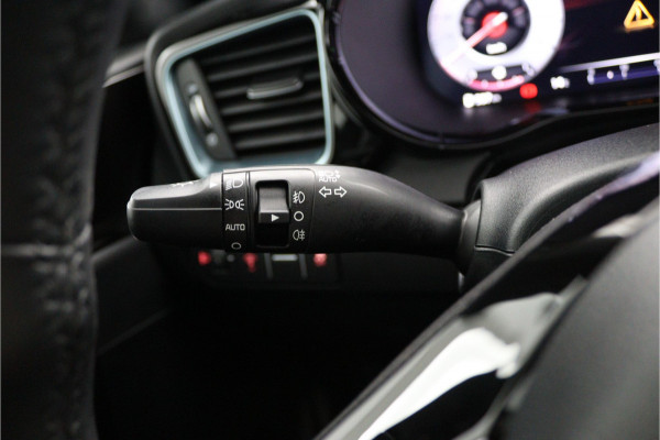 Kia Ceed 1.0 T-GDi MHEV Design Edition Automaat - Digital Dashboard - Stoel-/stuurverwarming - Apple CarPlay/Android Auto - Navigatie - Fabrieksgarantie tot 04-2032