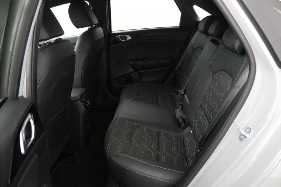 Kia Ceed 1.0 T-GDi MHEV Design Edition Automaat - Digital Dashboard - Stoel-/stuurverwarming - Apple CarPlay/Android Auto - Navigatie - Fabrieksgarantie tot 04-2032