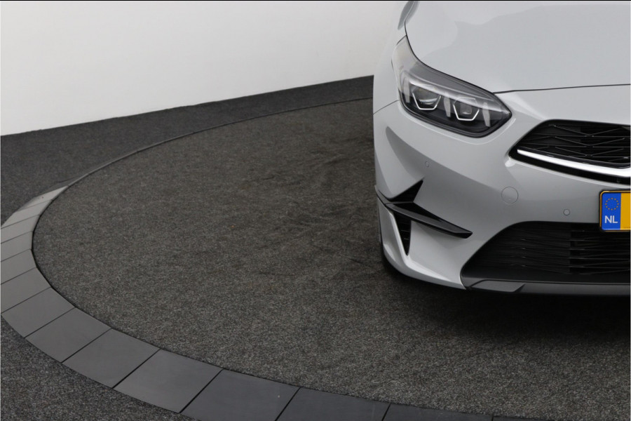 Kia Ceed 1.0 T-GDi MHEV Design Edition Automaat - Digital Dashboard - Stoel-/stuurverwarming - Apple CarPlay/Android Auto - Navigatie - Fabrieksgarantie tot 04-2032