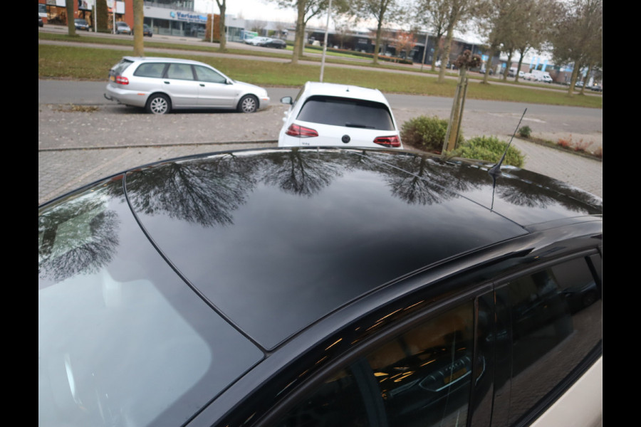 Renault Captur 1.3 TCe Intens Automaat / Panoramadak / R-Link