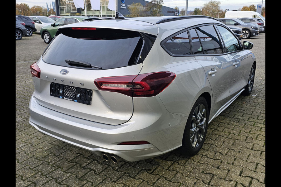 Ford FOCUS Wagon 1.0 EcoBoost Hybrid ST Line X 155pk | Trekhaak afneembaar | Panoramadak | Bang&Olufsen | Adaptive cruise control | Winter Pack | All season banden | Camera