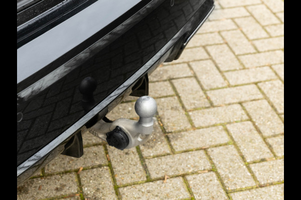 BMW X1 sDrive18i M-Sport Pro - Pano - Memoryzetel - Trekhaak - ACC - Head-Up