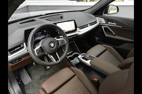 BMW X1 sDrive18i M-Sport Pro - Pano - Memoryzetel - Trekhaak - ACC - Head-Up