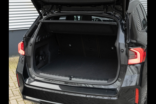 BMW X1 sDrive18i M-Sport Pro - Pano - Memoryzetel - Trekhaak - ACC - Head-Up