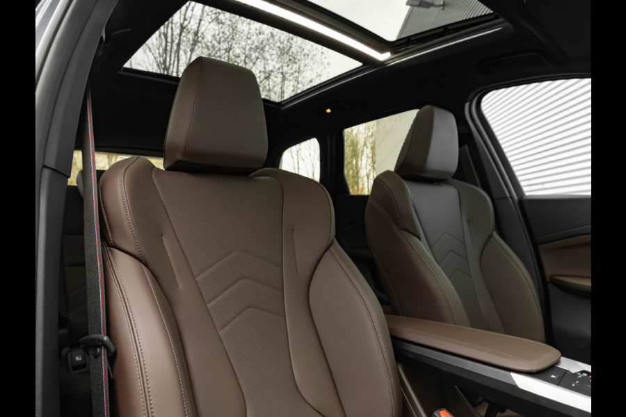 BMW X1 sDrive18i M-Sport Pro - Pano - Memoryzetel - Trekhaak - ACC - Head-Up