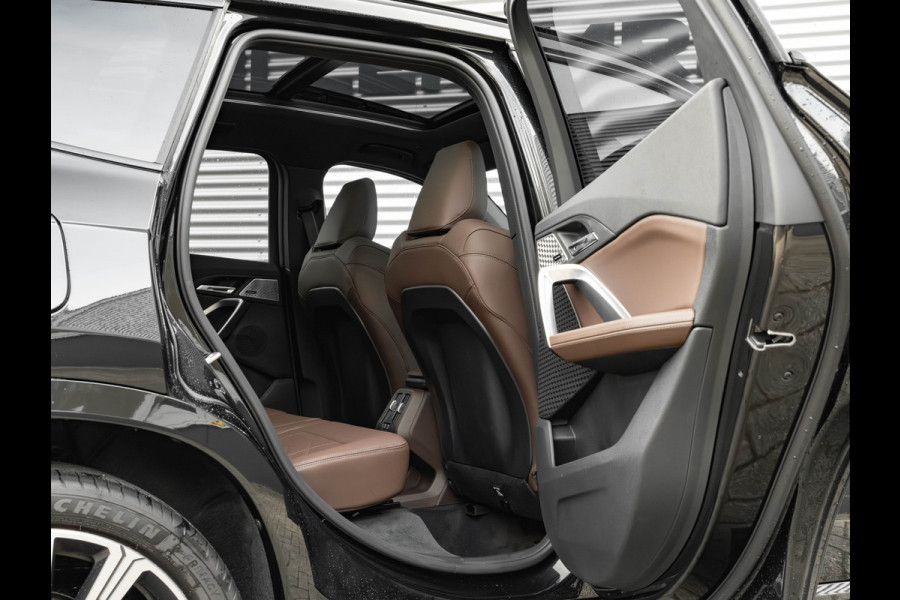 BMW X1 sDrive18i M-Sport Pro - Pano - Memoryzetel - Trekhaak - ACC - Head-Up