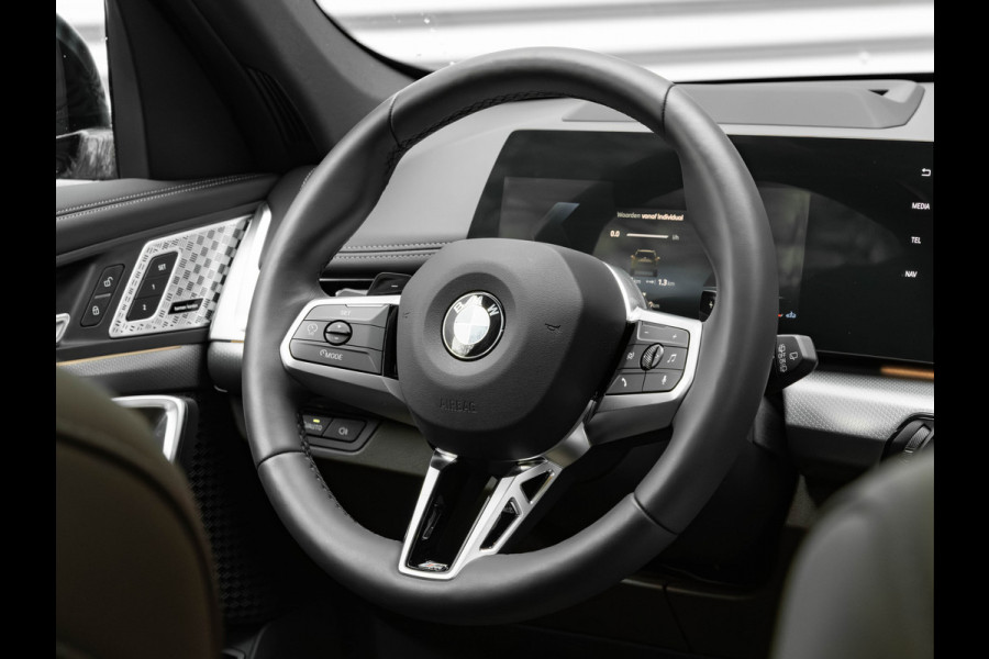 BMW X1 sDrive18i M-Sport Pro - Pano - Memoryzetel - Trekhaak - ACC - Head-Up