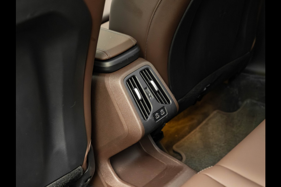 BMW X1 sDrive18i M-Sport Pro - Pano - Memoryzetel - Trekhaak - ACC - Head-Up