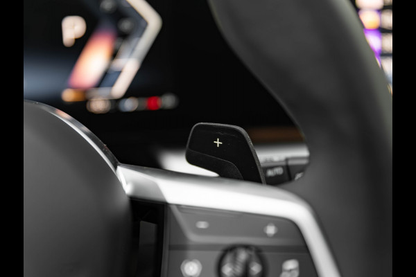 BMW X1 sDrive18i M-Sport Pro - Pano - Memoryzetel - Trekhaak - ACC - Head-Up