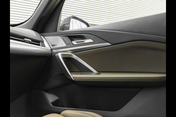 BMW X1 sDrive18i M-Sport Pro - Pano - Memoryzetel - Trekhaak - ACC - Head-Up