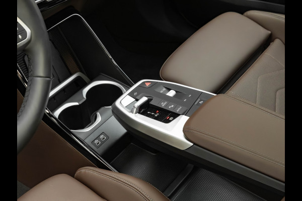 BMW X1 sDrive18i M-Sport Pro - Pano - Memoryzetel - Trekhaak - ACC - Head-Up