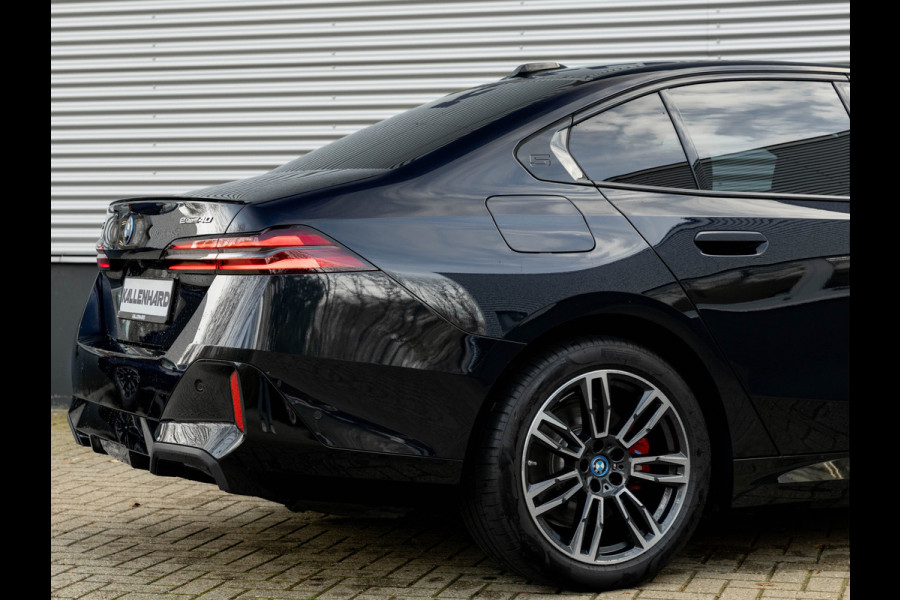 BMW i5 eDrive40 M-Sport Pro - Pano - Onderstel Prof - Driving Ass Prof - Harman Kardon