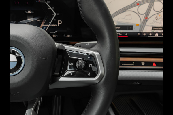 BMW i5 eDrive40 M-Sport Pro - Pano - Onderstel Prof - Driving Ass Prof - Harman Kardon