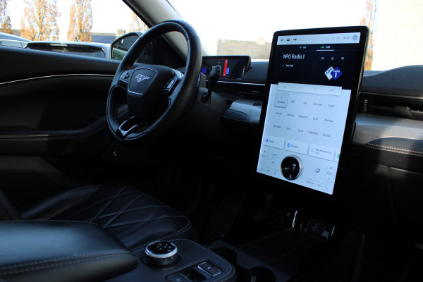 Ford Mustang Mach-E RWD 75 kWh | Adaptieve cruise | B&O | Leder | Trekhaak | Actieweken 1 t/m 15 november!