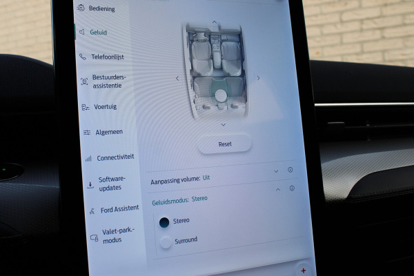 Ford Mustang Mach-E RWD 75 kWh | Adaptieve cruise | B&O | Leder | Trekhaak | Actieweken 1 t/m 15 november!