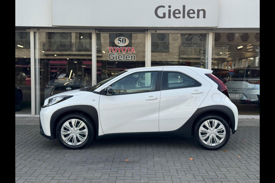Toyota Aygo X 1.0 VVT-i MT Play | Eerste eigenaar, Apple CarPlay/Android auto, Airco, Parkeercamera, Adaptive cruise control
