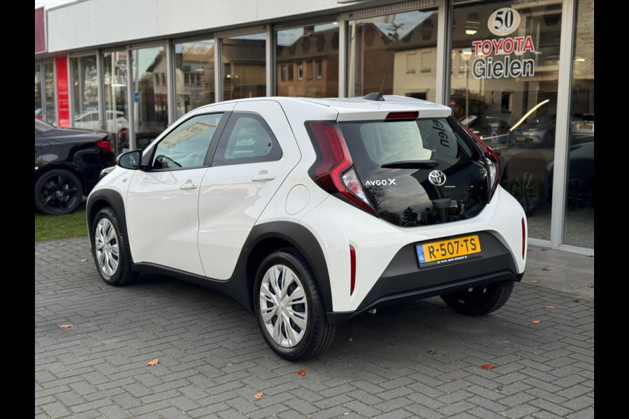 Toyota Aygo X 1.0 VVT-i MT Play | Eerste eigenaar, Apple CarPlay/Android auto, Airco, Parkeercamera, Adaptive cruise control